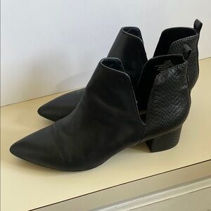Black Ankle Boots Nine West sz 9.5